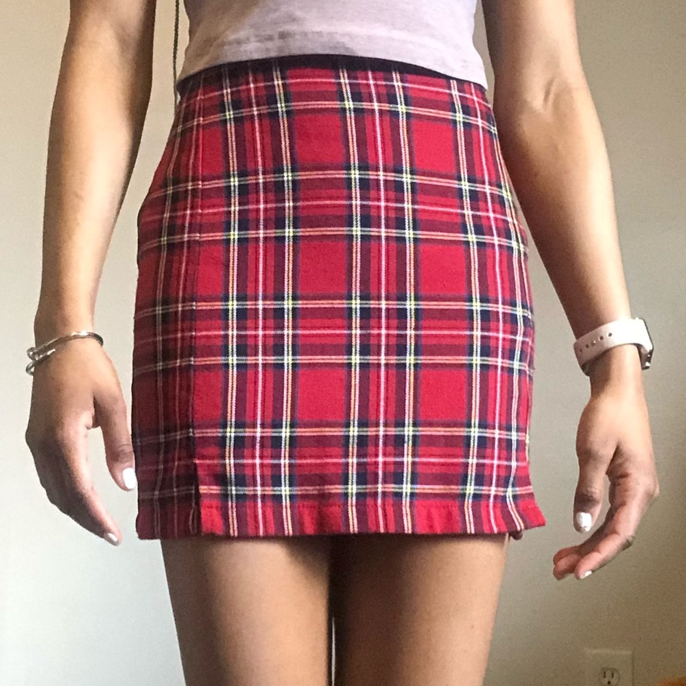 Brandy Melville mini skirt